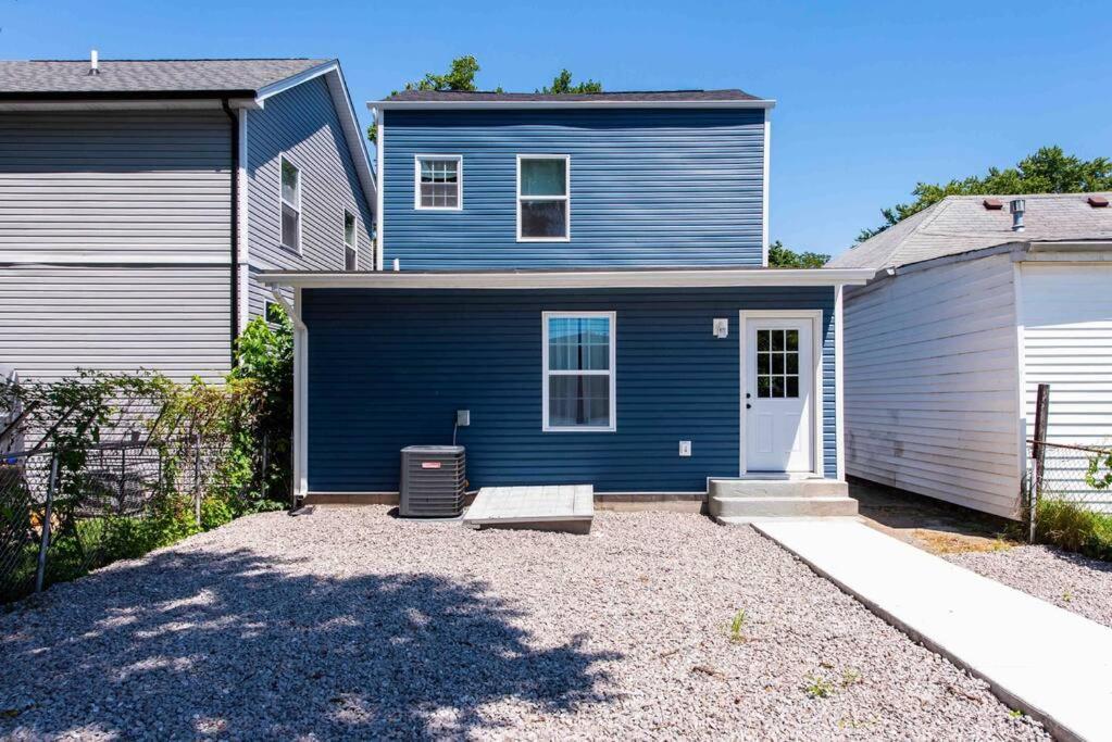 Newly Renovated 3 Bedroom Shelby Park Home **Free Parking** Λούισβιλ Εξωτερικό φωτογραφία