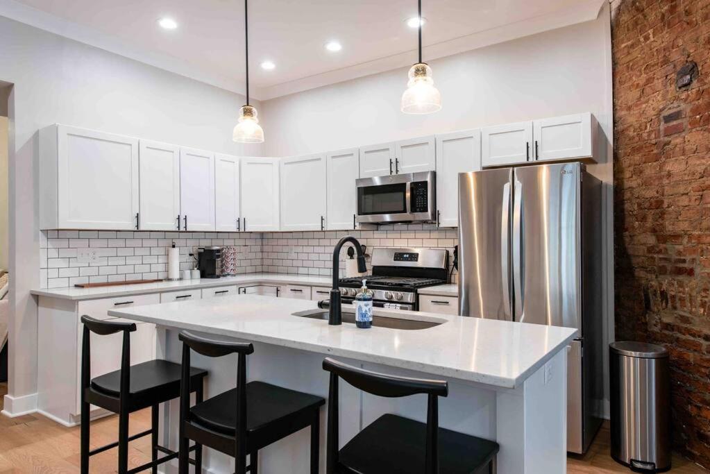 Newly Renovated 3 Bedroom Shelby Park Home **Free Parking** Λούισβιλ Εξωτερικό φωτογραφία
